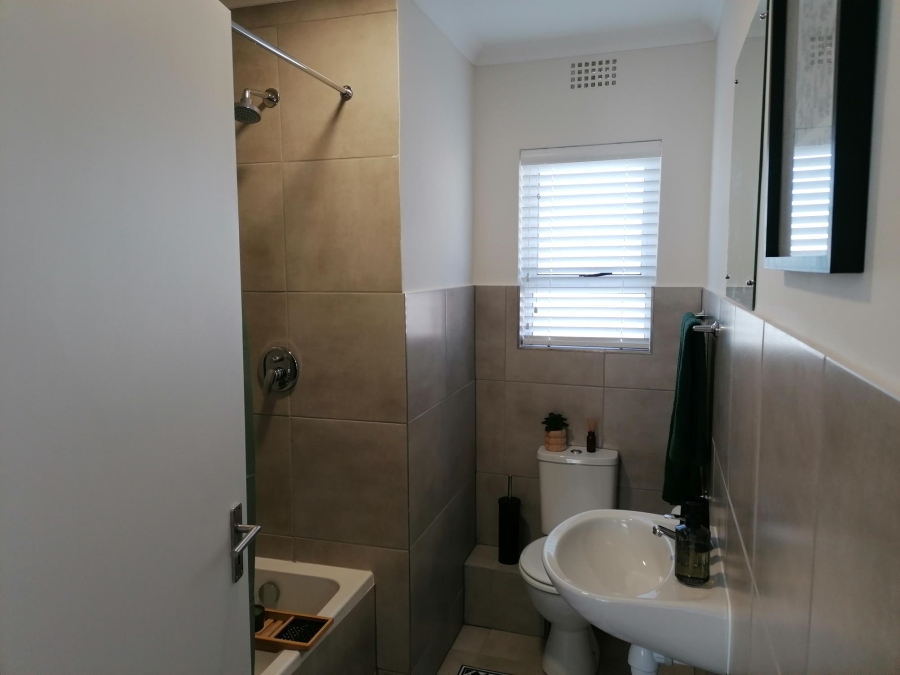 To Let 2 Bedroom Property for Rent in Stellendale Western Cape